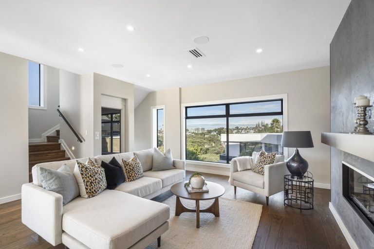 Photo of property in 20 Beach Road, Castor Bay, Auckland, 0620