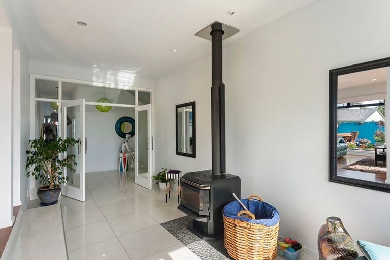 Photo of property in 100b Marine Parade, Otaki Beach, Otaki, 5512