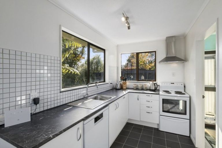 Photo of property in 63b Lord Street, Stokes Valley, Lower Hutt, 5019