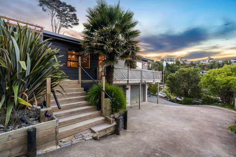 Photo of property in 21 Snapper Road, Stillwater, Silverdale, 0993