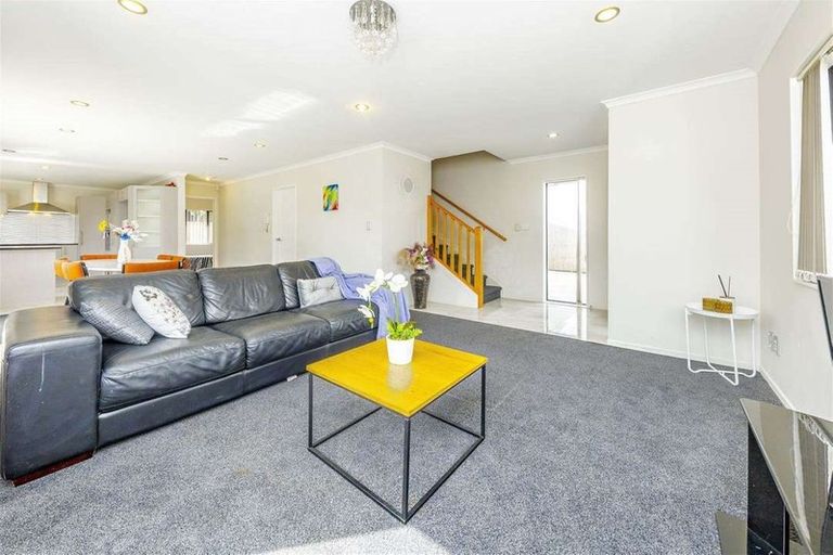 Photo of property in 26a Wayne Drive, Mangere, Auckland, 2022