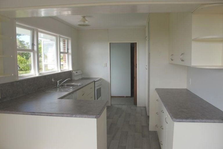 Photo of property in 98a Arran Road, Browns Bay, Auckland, 0630