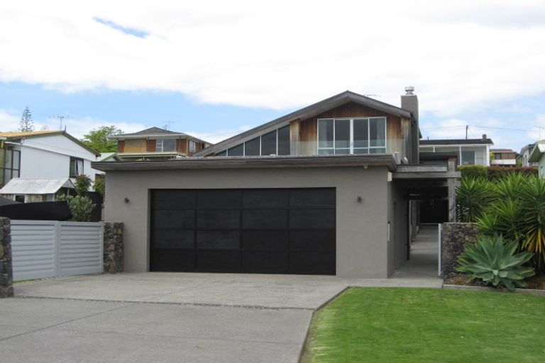 Photo of property in 71 Tindalls Bay Road, Tindalls Beach, Whangaparaoa, 0930