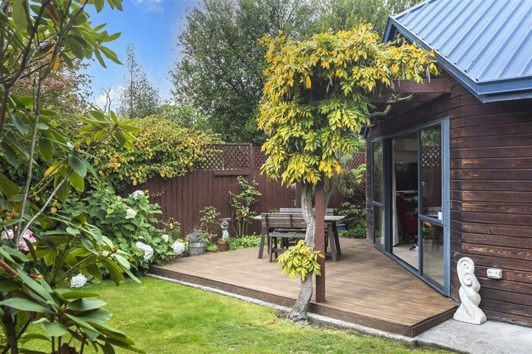 Photo of property in 1/204 Greers Road, Bryndwr, Christchurch, 8053