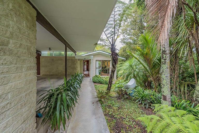 Photo of property in 3 Hebe Place, Birkenhead, Auckland, 0626