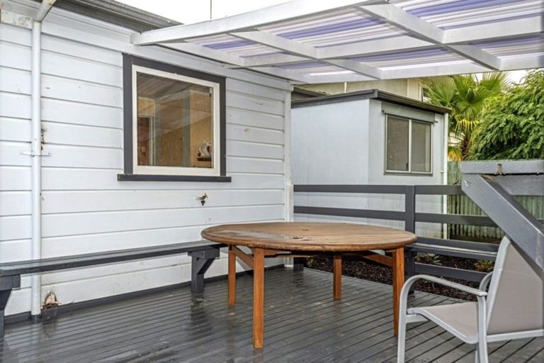 Photo of property in 57 Stafford Street, Whataupoko, Gisborne, 4010