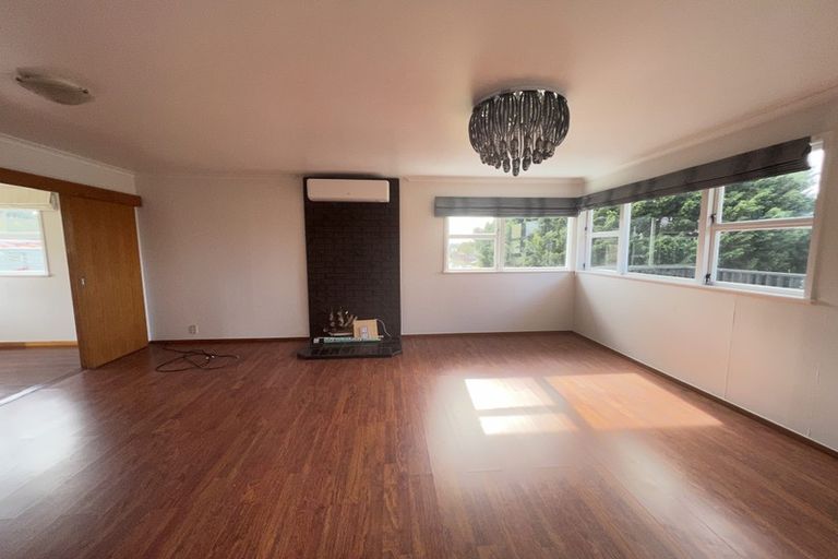 Photo of property in 23 Chislehurst Street, Henderson, Auckland, 0612