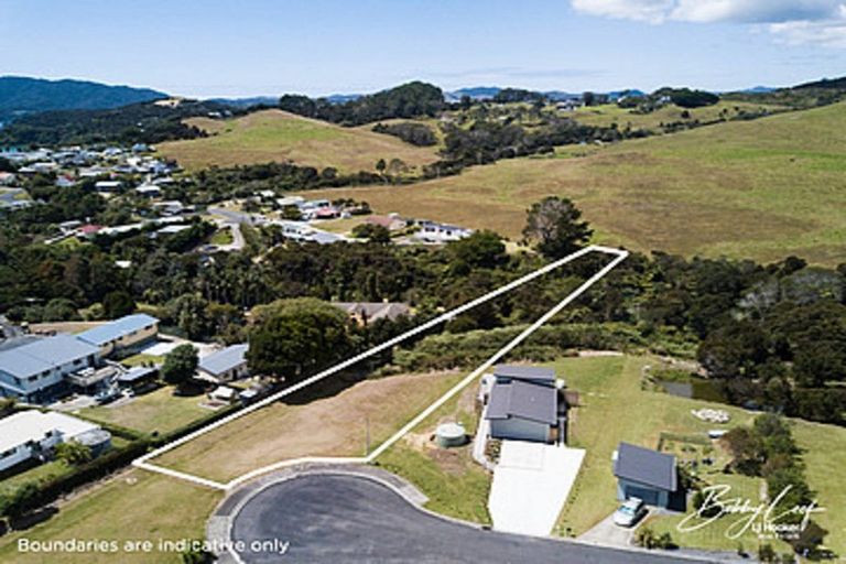 Photo of property in 1 Lori Lane, Coopers Beach, 0420