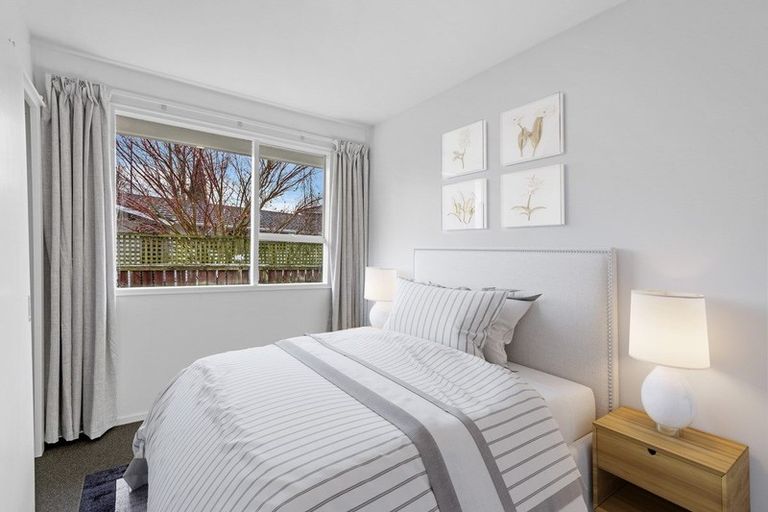 Photo of property in 6b Kaputone Place, Belfast, Christchurch, 8051