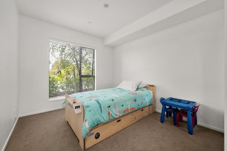 Photo of property in 6/27 Dida Park Drive, Kumeu, 0810