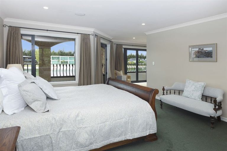 Photo of property in 17 Oakgrove Drive, Rangiora, 7400