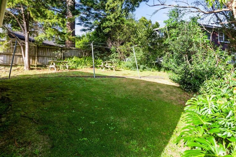 Photo of property in 2/79 Archers Road, Hillcrest, Auckland, 0629