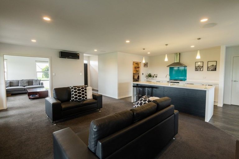 Photo of property in 12 Torbay Avenue, Huntingdon, Ashburton, 7774