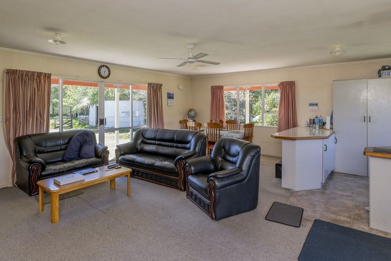 Photo of property in 501 Arapaepae Road, Ohau, Levin, 5570