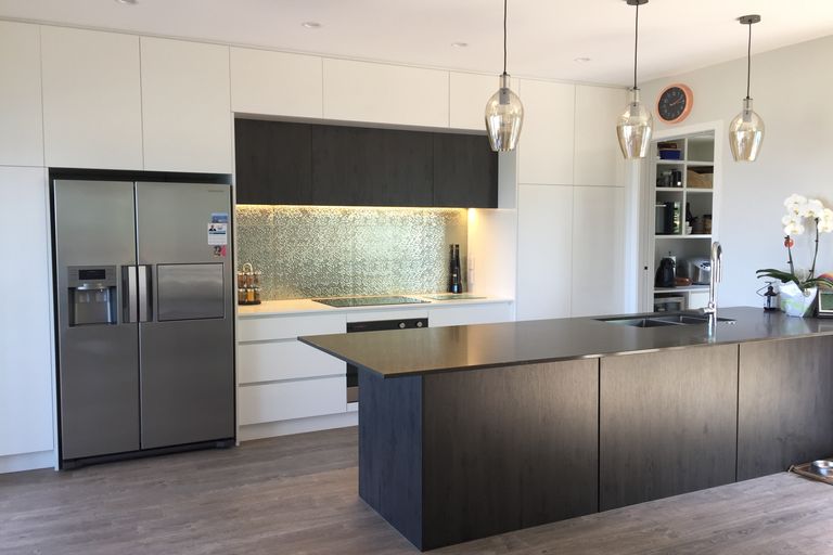 Photo of property in 49a De Luen Avenue, Tindalls Beach, Whangaparaoa, 0930