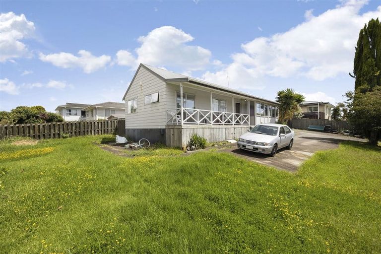 Photo of property in 7 Frobisher Way, Clendon Park, Auckland, 2103