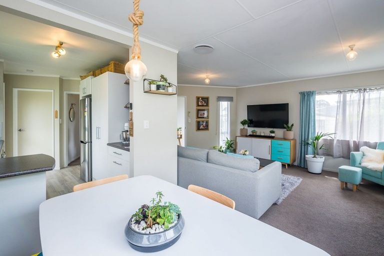 Photo of property in 52a Hinemoa Street, Paraparaumu, 5032