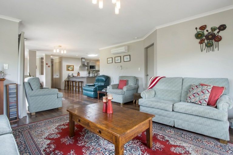 Photo of property in 17 Kent Crescent, Waihi, 3610