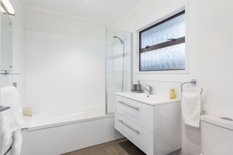 Photo of property in 1/25 Waipa Street, Birkenhead, Auckland, 0626