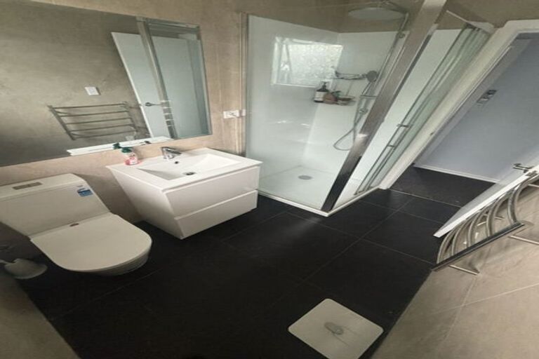 Photo of property in 7 Frobisher Street, Island Bay, Wellington, 6023