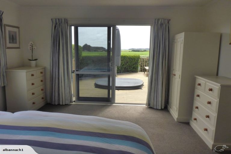 Photo of property in 9 Sand Dune Grove, Waikawa Beach, Levin, 5573