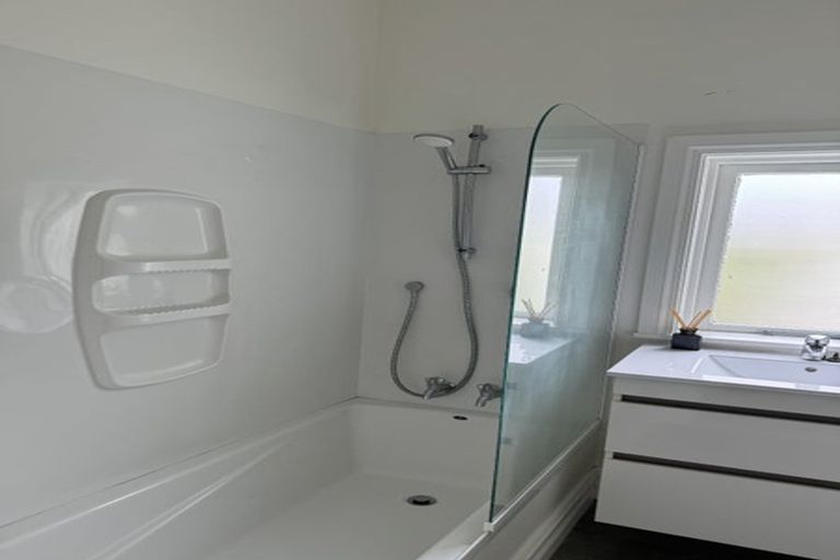 Photo of property in 3/83 Austin Street, Mount Victoria, Wellington, 6011