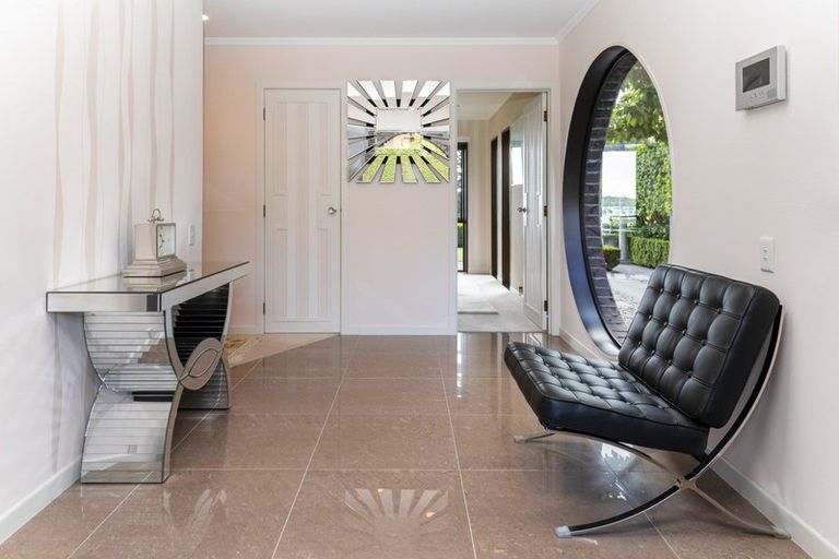 Photo of property in 15 Dayspring Way, Pakuranga, Auckland, 2010