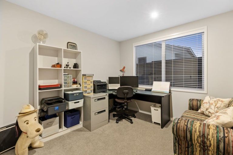 Photo of property in 25 Saint Pauls Drive, Brookfield, Tauranga, 3110