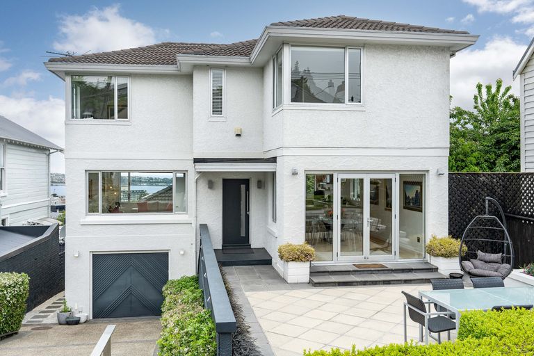 Photo of property in 138 London Street, Dunedin Central, Dunedin, 9016