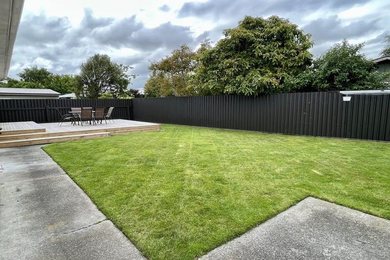 Photo of property in 27 Mokau Place, Terrace End, Palmerston North, 4410