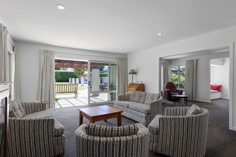 Photo of property in 42 Merrin Street, Avonhead, Christchurch, 8042