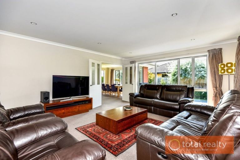 Photo of property in 8 Rosario Place, Aidanfield, Christchurch, 8025