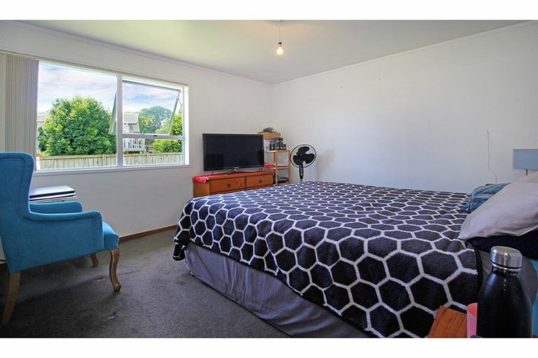Photo of property in 130 Mahia Road, Wattle Downs, Auckland, 2103