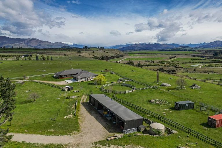 Photo of property in 182 Stevenson Road, Wanaka, 9382