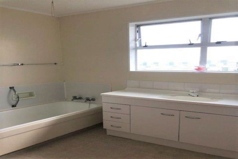 Photo of property in 21 Seatoun Heights Road, Miramar, Wellington, 6022