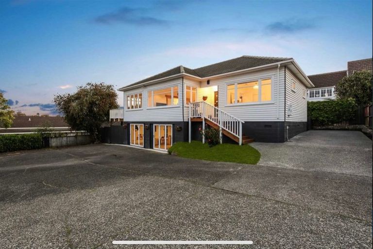 Photo of property in 2/5 Elderwood Lane, Belmont, Auckland, 0622