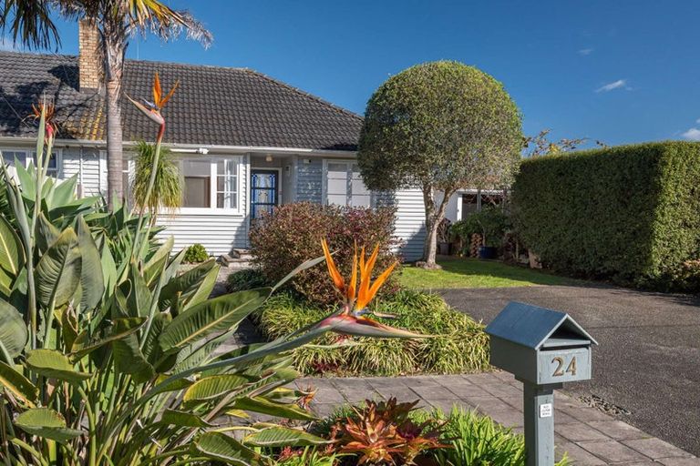 Photo of property in 24 Waimana Avenue, Northcote Point, Auckland, 0627