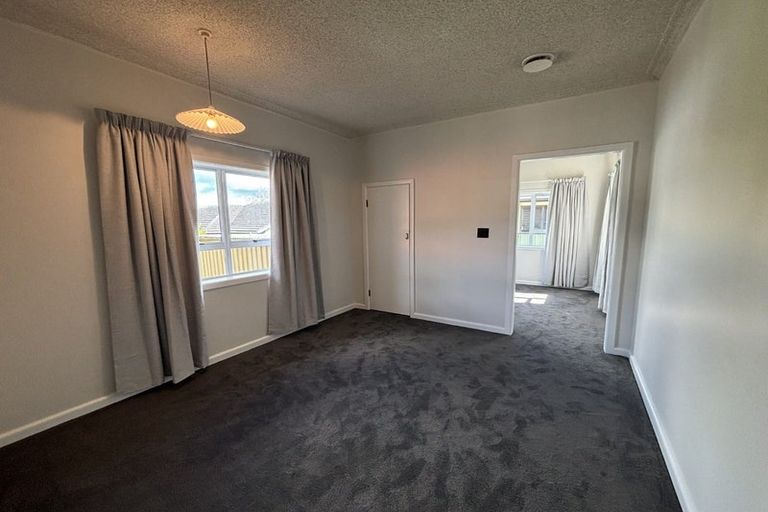 Photo of property in 6 Valley Road, Pukekohe, 2120