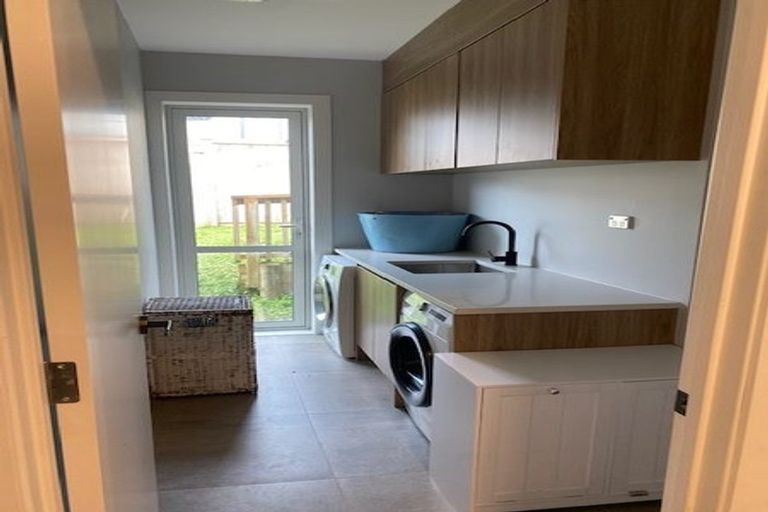 Photo of property in 8 Pukemarino Road, Waimauku, 0812