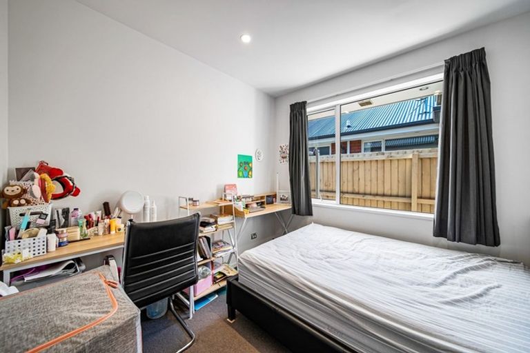 Photo of property in 18a Date Crescent, Aidanfield, Christchurch, 8025