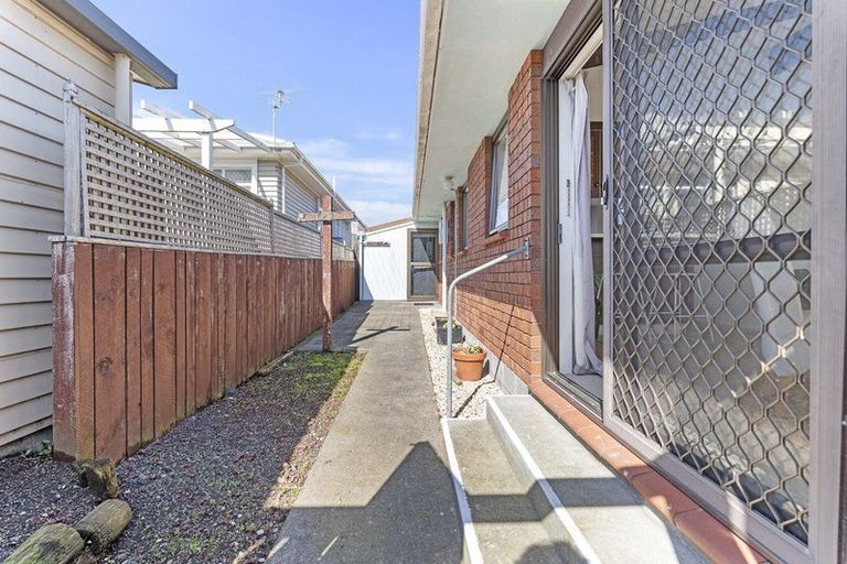 Photo of property in 1/39 Fulford Street, New Plymouth, 4310