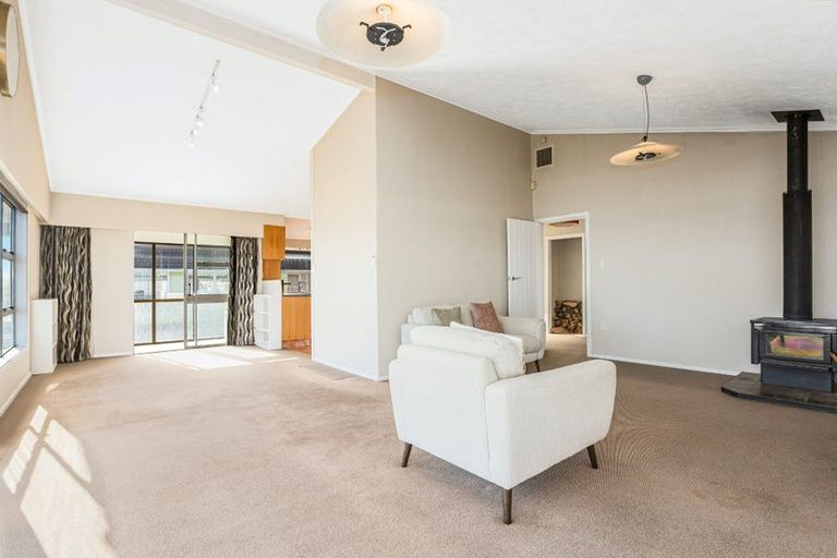 Photo of property in 30 Taupo Crescent, Plimmerton, Porirua, 5026