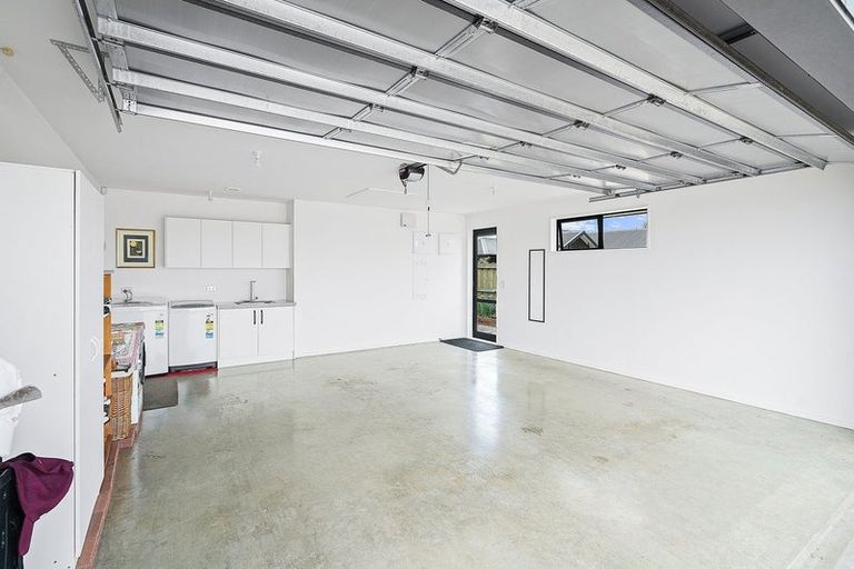 Photo of property in 3 Flynn Lane, Halswell, Christchurch, 8025