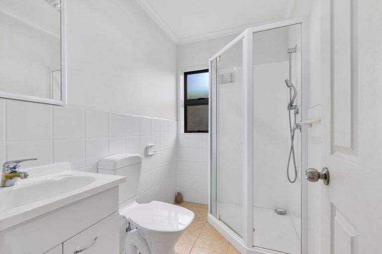 Photo of property in 9 Mcburney Place, Mangere East, Auckland, 2024