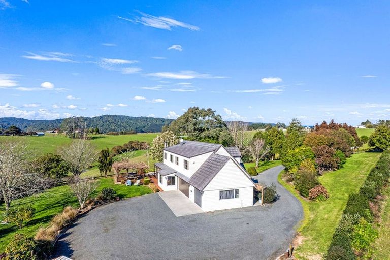 Photo of property in 162 White Road, Hunua, Papakura, 2583
