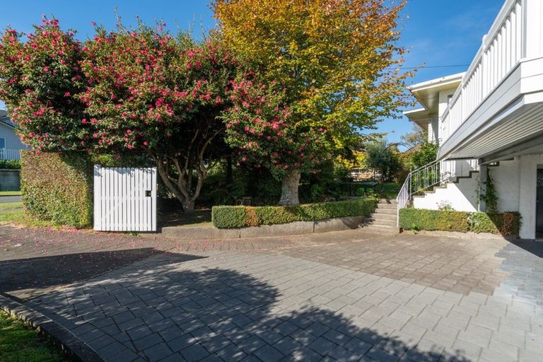 Photo of property in 1/17 Chesham Avenue, Waipahihi, Taupo, 3330