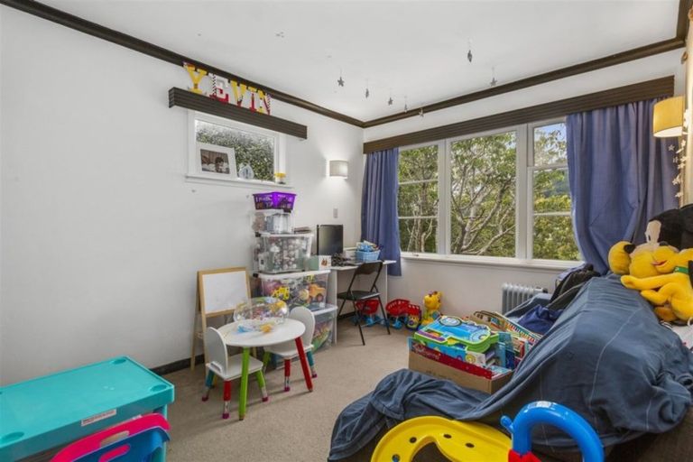 Photo of property in 313 Main Road, Tawa, Wellington, 5028