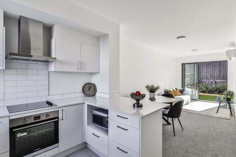 Photo of property in 7 Oranga Drive, Westgate, Auckland, 0614