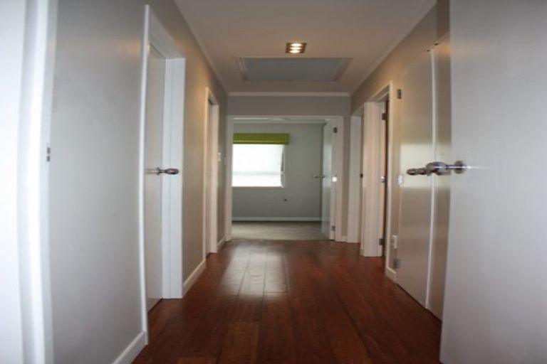 Photo of property in 42 Anne Mclean Drive, Bayview, Auckland, 0629