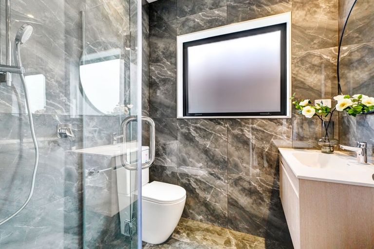 Photo of property in 1 Sails Road, Hobsonville, 0616